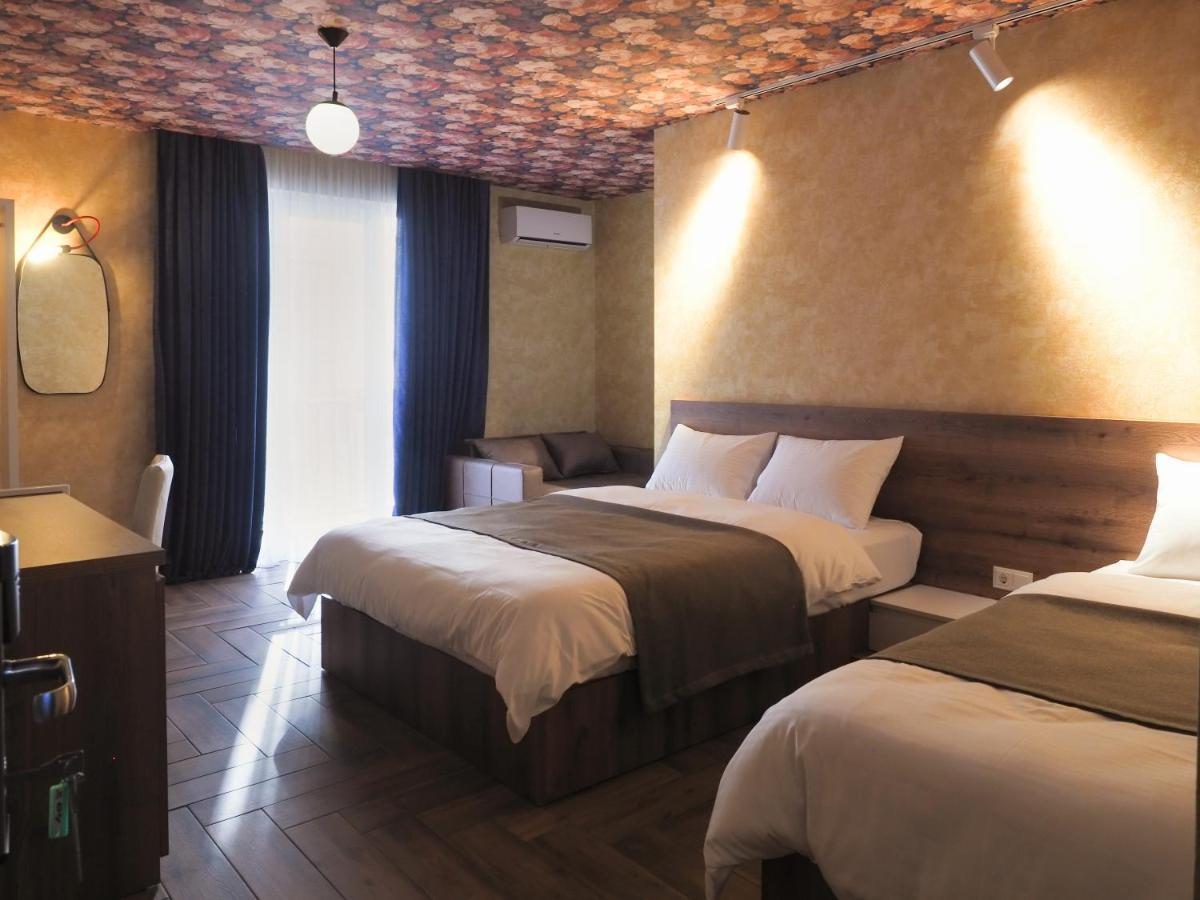 Hotel Banihills Tbilisi Exterior foto