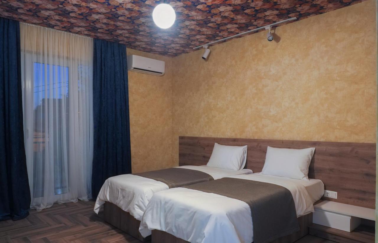 Hotel Banihills Tbilisi Exterior foto